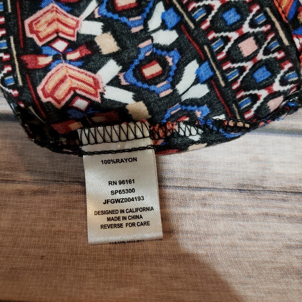 Tribal Pattern Dress - Picture 3 of 3